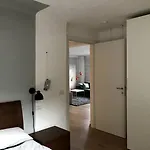 See- & Bergblick דירה